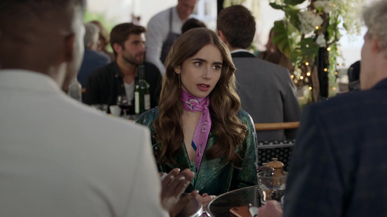 Emily_in_Paris_S01E04_A_Kiss_Is_Just_A_Kiss_720p_NF_WEB-DL_DDP5_1_x264-BTN_0455.jpg Emily_in_Paris_S01E04_A_Kiss_Is_Just_A_Kiss_720p_NF_WEB-DL_DDP5_1_x264-BTN_0455.jpg