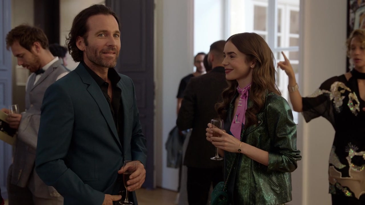Emily_in_Paris_S01E04_A_Kiss_Is_Just_A_Kiss_720p_NF_WEB-DL_DDP5_1_x264-BTN_0550.jpg Emily_in_Paris_S01E04_A_Kiss_Is_Just_A_Kiss_720p_NF_WEB-DL_DDP5_1_x264-BTN_0550.jpg