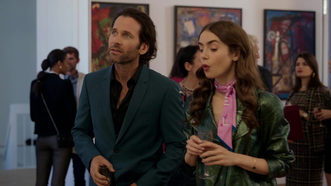 Emily_in_Paris_S01E04_A_Kiss_Is_Just_A_Kiss_720p_NF_WEB-DL_DDP5_1_x264-BTN_0587.jpg