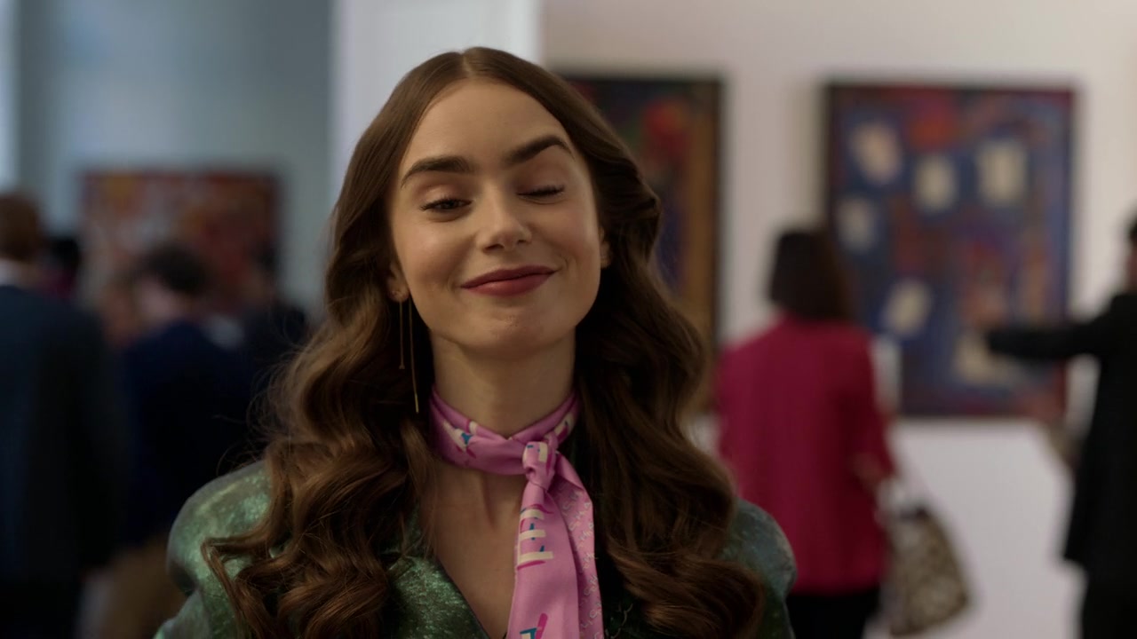 Emily_in_Paris_S01E04_A_Kiss_Is_Just_A_Kiss_720p_NF_WEB-DL_DDP5_1_x264-BTN_0613.jpg