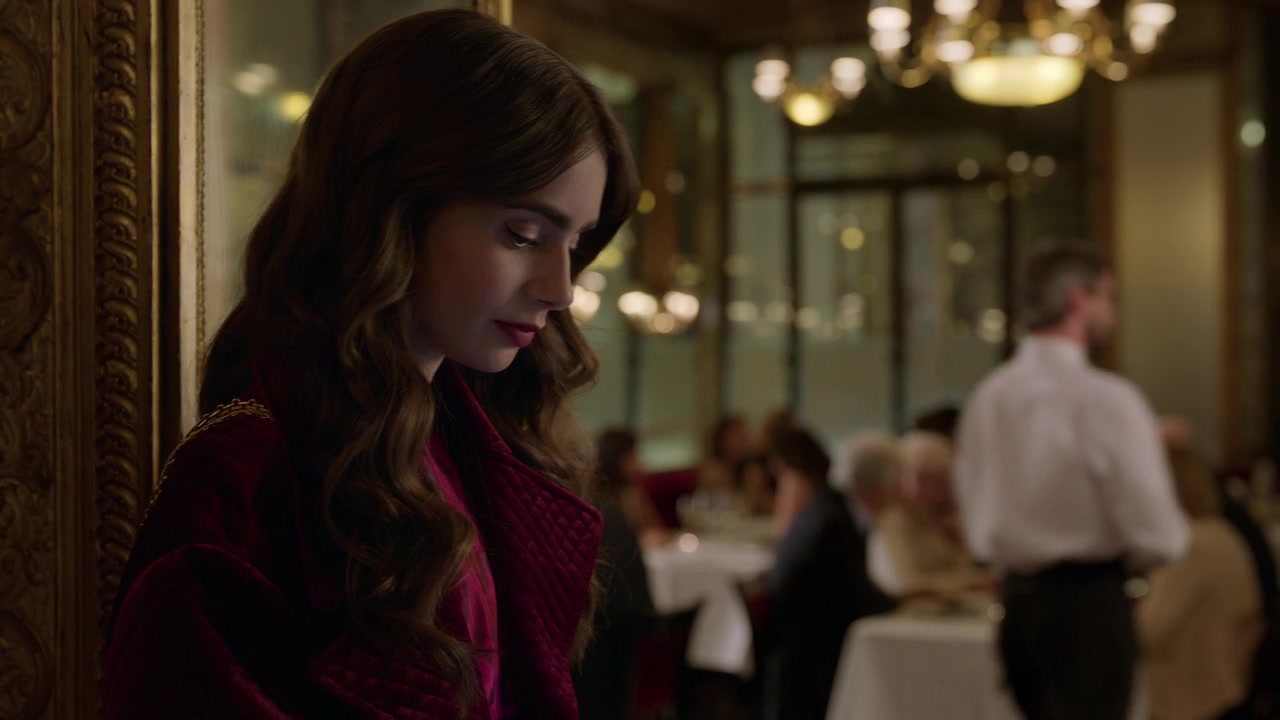 Emily_in_Paris_S01E04_A_Kiss_Is_Just_A_Kiss_720p_NF_WEB-DL_DDP5_1_x264-BTN_0861.jpg Emily_in_Paris_S01E04_A_Kiss_Is_Just_A_Kiss_720p_NF_WEB-DL_DDP5_1_x264-BTN_0861.jpg