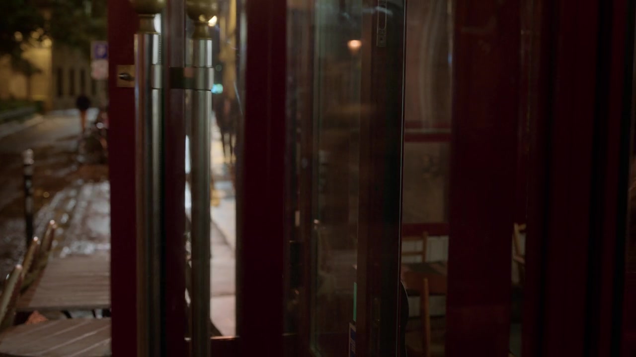 Emily_in_Paris_S01E04_A_Kiss_Is_Just_A_Kiss_720p_NF_WEB-DL_DDP5_1_x264-BTN_1056.jpg Emily_in_Paris_S01E04_A_Kiss_Is_Just_A_Kiss_720p_NF_WEB-DL_DDP5_1_x264-BTN_1056.jpg