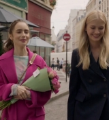 Emily_in_Paris_S01E04_A_Kiss_Is_Just_A_Kiss_720p_NF_WEB-DL_DDP5_1_x264-BTN_0054.jpg