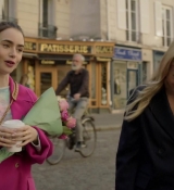 Emily_in_Paris_S01E04_A_Kiss_Is_Just_A_Kiss_720p_NF_WEB-DL_DDP5_1_x264-BTN_0089.jpg