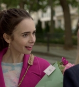 Emily_in_Paris_S01E04_A_Kiss_Is_Just_A_Kiss_720p_NF_WEB-DL_DDP5_1_x264-BTN_0111.jpg
