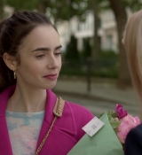 Emily_in_Paris_S01E04_A_Kiss_Is_Just_A_Kiss_720p_NF_WEB-DL_DDP5_1_x264-BTN_0119.jpg