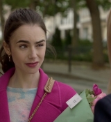 Emily_in_Paris_S01E04_A_Kiss_Is_Just_A_Kiss_720p_NF_WEB-DL_DDP5_1_x264-BTN_0121.jpg