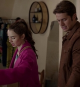Emily_in_Paris_S01E04_A_Kiss_Is_Just_A_Kiss_720p_NF_WEB-DL_DDP5_1_x264-BTN_0199.jpg