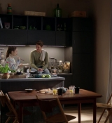 Emily_in_Paris_S01E04_A_Kiss_Is_Just_A_Kiss_720p_NF_WEB-DL_DDP5_1_x264-BTN_0221.jpg