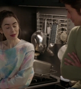 Emily_in_Paris_S01E04_A_Kiss_Is_Just_A_Kiss_720p_NF_WEB-DL_DDP5_1_x264-BTN_0253.jpg