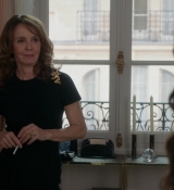 Emily_in_Paris_S01E04_A_Kiss_Is_Just_A_Kiss_720p_NF_WEB-DL_DDP5_1_x264-BTN_0360.jpg