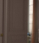 Emily_in_Paris_S01E04_A_Kiss_Is_Just_A_Kiss_720p_NF_WEB-DL_DDP5_1_x264-BTN_0403.jpg
