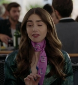 Emily_in_Paris_S01E04_A_Kiss_Is_Just_A_Kiss_720p_NF_WEB-DL_DDP5_1_x264-BTN_0407.jpg