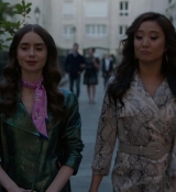 Emily_in_Paris_S01E04_A_Kiss_Is_Just_A_Kiss_720p_NF_WEB-DL_DDP5_1_x264-BTN_0487.jpg