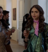 Emily_in_Paris_S01E04_A_Kiss_Is_Just_A_Kiss_720p_NF_WEB-DL_DDP5_1_x264-BTN_0522.jpg