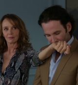Emily_in_Paris_S01E04_A_Kiss_Is_Just_A_Kiss_720p_NF_WEB-DL_DDP5_1_x264-BTN_0682.jpg