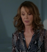 Emily_in_Paris_S01E04_A_Kiss_Is_Just_A_Kiss_720p_NF_WEB-DL_DDP5_1_x264-BTN_0687.jpg