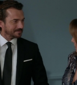 Emily_in_Paris_S01E04_A_Kiss_Is_Just_A_Kiss_720p_NF_WEB-DL_DDP5_1_x264-BTN_0694.jpg