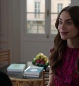 Emily_in_Paris_S01E04_A_Kiss_Is_Just_A_Kiss_720p_NF_WEB-DL_DDP5_1_x264-BTN_0743.jpg