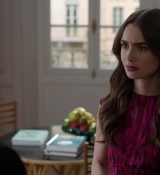 Emily_in_Paris_S01E04_A_Kiss_Is_Just_A_Kiss_720p_NF_WEB-DL_DDP5_1_x264-BTN_0753.jpg