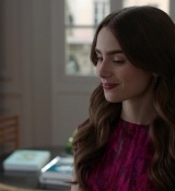 Emily_in_Paris_S01E04_A_Kiss_Is_Just_A_Kiss_720p_NF_WEB-DL_DDP5_1_x264-BTN_0783.jpg