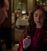 Emily_in_Paris_S01E04_A_Kiss_Is_Just_A_Kiss_720p_NF_WEB-DL_DDP5_1_x264-BTN_0831.jpg