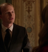 Emily_in_Paris_S01E04_A_Kiss_Is_Just_A_Kiss_720p_NF_WEB-DL_DDP5_1_x264-BTN_0839.jpg