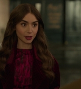 Emily_in_Paris_S01E04_A_Kiss_Is_Just_A_Kiss_720p_NF_WEB-DL_DDP5_1_x264-BTN_0890.jpg