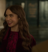 Emily_in_Paris_S01E04_A_Kiss_Is_Just_A_Kiss_720p_NF_WEB-DL_DDP5_1_x264-BTN_0891.jpg