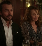 Emily_in_Paris_S01E04_A_Kiss_Is_Just_A_Kiss_720p_NF_WEB-DL_DDP5_1_x264-BTN_0946.jpg