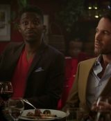Emily_in_Paris_S01E04_A_Kiss_Is_Just_A_Kiss_720p_NF_WEB-DL_DDP5_1_x264-BTN_0957.jpg