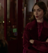 Emily_in_Paris_S01E04_A_Kiss_Is_Just_A_Kiss_720p_NF_WEB-DL_DDP5_1_x264-BTN_1043.jpg