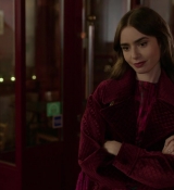 Emily_in_Paris_S01E04_A_Kiss_Is_Just_A_Kiss_720p_NF_WEB-DL_DDP5_1_x264-BTN_1051.jpg