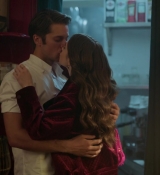 Emily_in_Paris_S01E04_A_Kiss_Is_Just_A_Kiss_720p_NF_WEB-DL_DDP5_1_x264-BTN_1062.jpg