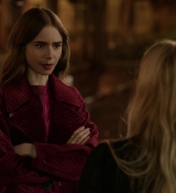 Emily_in_Paris_S01E04_A_Kiss_Is_Just_A_Kiss_720p_NF_WEB-DL_DDP5_1_x264-BTN_1093.jpg