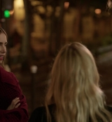 Emily_in_Paris_S01E04_A_Kiss_Is_Just_A_Kiss_720p_NF_WEB-DL_DDP5_1_x264-BTN_1100.jpg