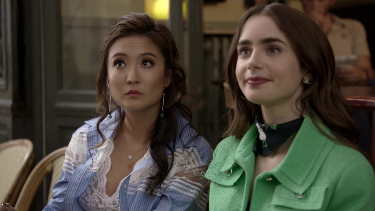 Emily_in_Paris_S01E05_Faux_Amis_720p_NF_WEB-DL_DDP5_1_x264-BTN_0048.jpg