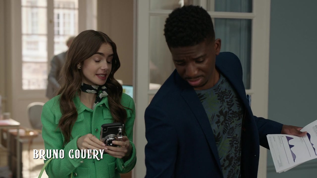 Emily_in_Paris_S01E05_Faux_Amis_720p_NF_WEB-DL_DDP5_1_x264-BTN_0142.jpg Emily_in_Paris_S01E05_Faux_Amis_720p_NF_WEB-DL_DDP5_1_x264-BTN_0142.jpg