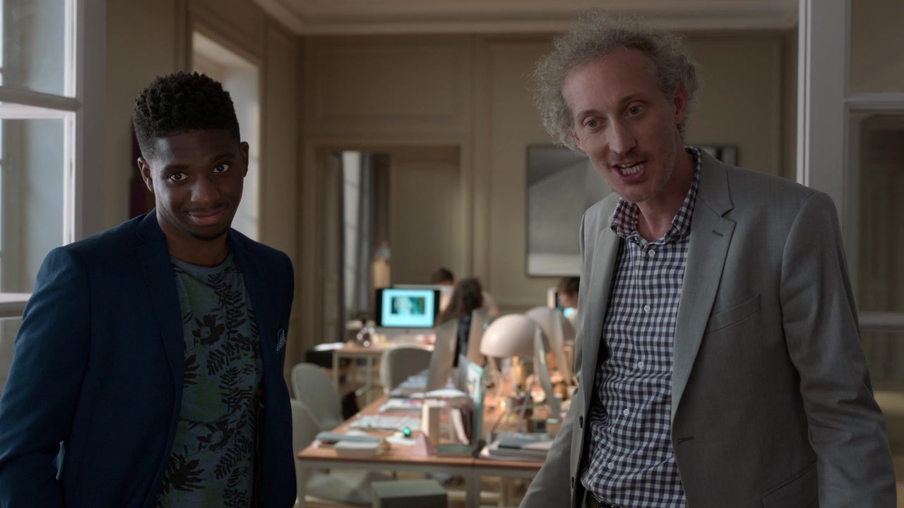 Emily_in_Paris_S01E05_Faux_Amis_720p_NF_WEB-DL_DDP5_1_x264-BTN_0222.jpg Emily_in_Paris_S01E05_Faux_Amis_720p_NF_WEB-DL_DDP5_1_x264-BTN_0222.jpg