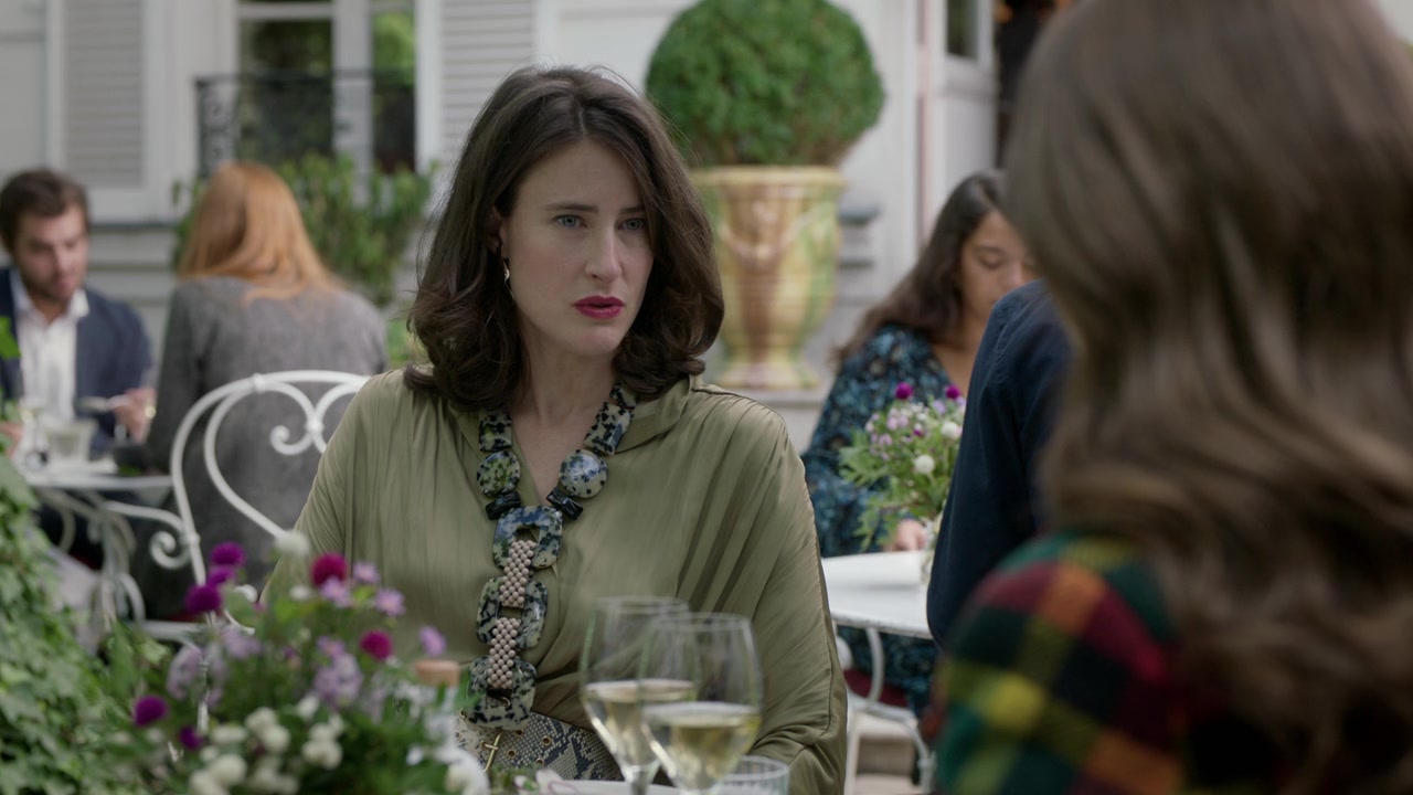 Emily_in_Paris_S01E05_Faux_Amis_720p_NF_WEB-DL_DDP5_1_x264-BTN_0724.jpg Emily_in_Paris_S01E05_Faux_Amis_720p_NF_WEB-DL_DDP5_1_x264-BTN_0724.jpg