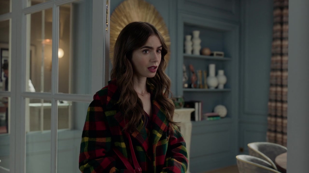 Emily_in_Paris_S01E05_Faux_Amis_720p_NF_WEB-DL_DDP5_1_x264-BTN_0832.jpg Emily_in_Paris_S01E05_Faux_Amis_720p_NF_WEB-DL_DDP5_1_x264-BTN_0832.jpg