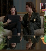 Emily_in_Paris_S01E05_Faux_Amis_720p_NF_WEB-DL_DDP5_1_x264-BTN_0353.jpg