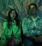 Emily_in_Paris_S01E05_Faux_Amis_720p_NF_WEB-DL_DDP5_1_x264-BTN_0556.jpg