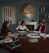 Emily_in_Paris_S01E05_Faux_Amis_720p_NF_WEB-DL_DDP5_1_x264-BTN_0607.jpg