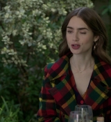 Emily_in_Paris_S01E05_Faux_Amis_720p_NF_WEB-DL_DDP5_1_x264-BTN_0715.jpg