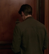 Emily_in_Paris_S01E05_Faux_Amis_720p_NF_WEB-DL_DDP5_1_x264-BTN_0976.jpg