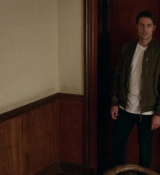 Emily_in_Paris_S01E05_Faux_Amis_720p_NF_WEB-DL_DDP5_1_x264-BTN_0993.jpg