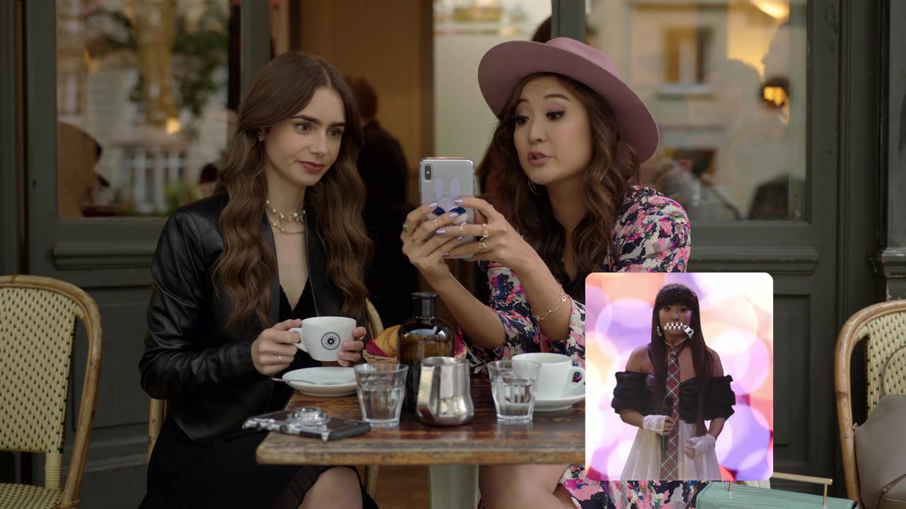 Emily_in_Paris_S01E06_Ringarde_720p_NF_WEB-DL_DDP5_1_x264-BTN_0101.jpg