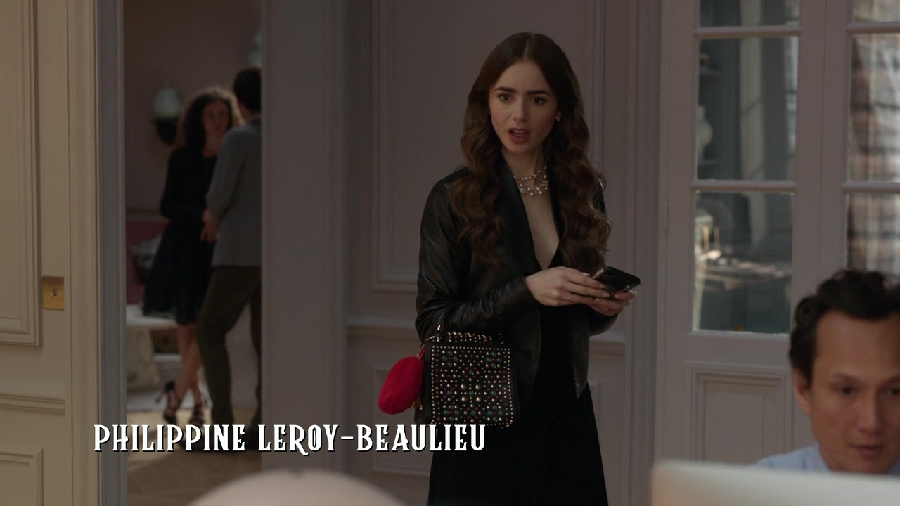 Emily_in_Paris_S01E06_Ringarde_720p_NF_WEB-DL_DDP5_1_x264-BTN_0134.jpg