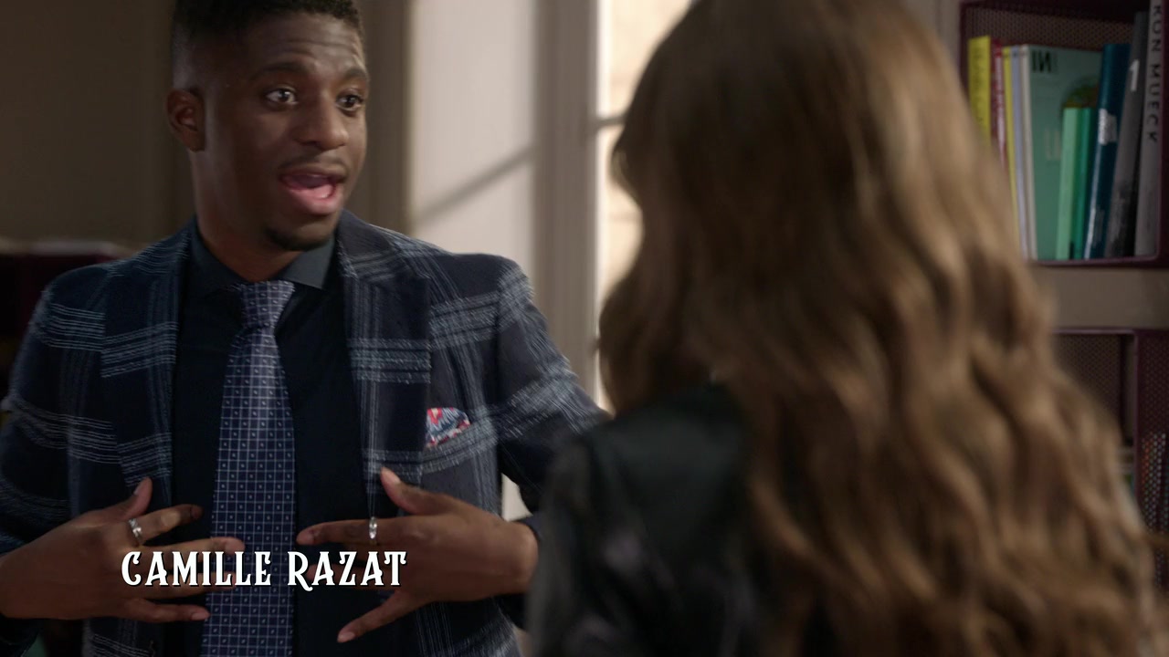 Emily_in_Paris_S01E06_Ringarde_720p_NF_WEB-DL_DDP5_1_x264-BTN_0141.jpg